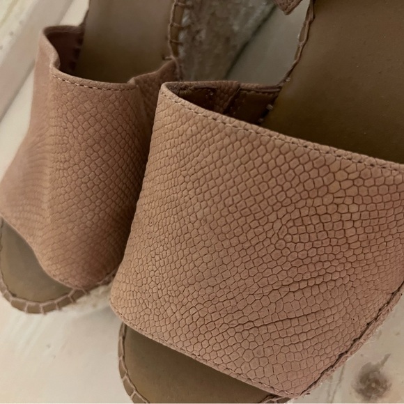 Franco Sarto Wedges - Picture 3 of 3